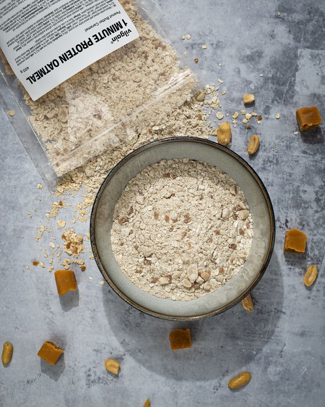 Vilgain Minutová proteinová ovesná kaše arašídové máslo s karamelem 400 g Obrázek
