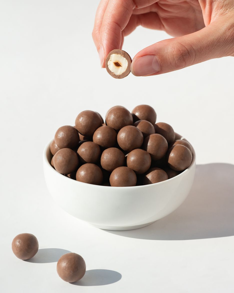 Haselnüsse in Schokolade