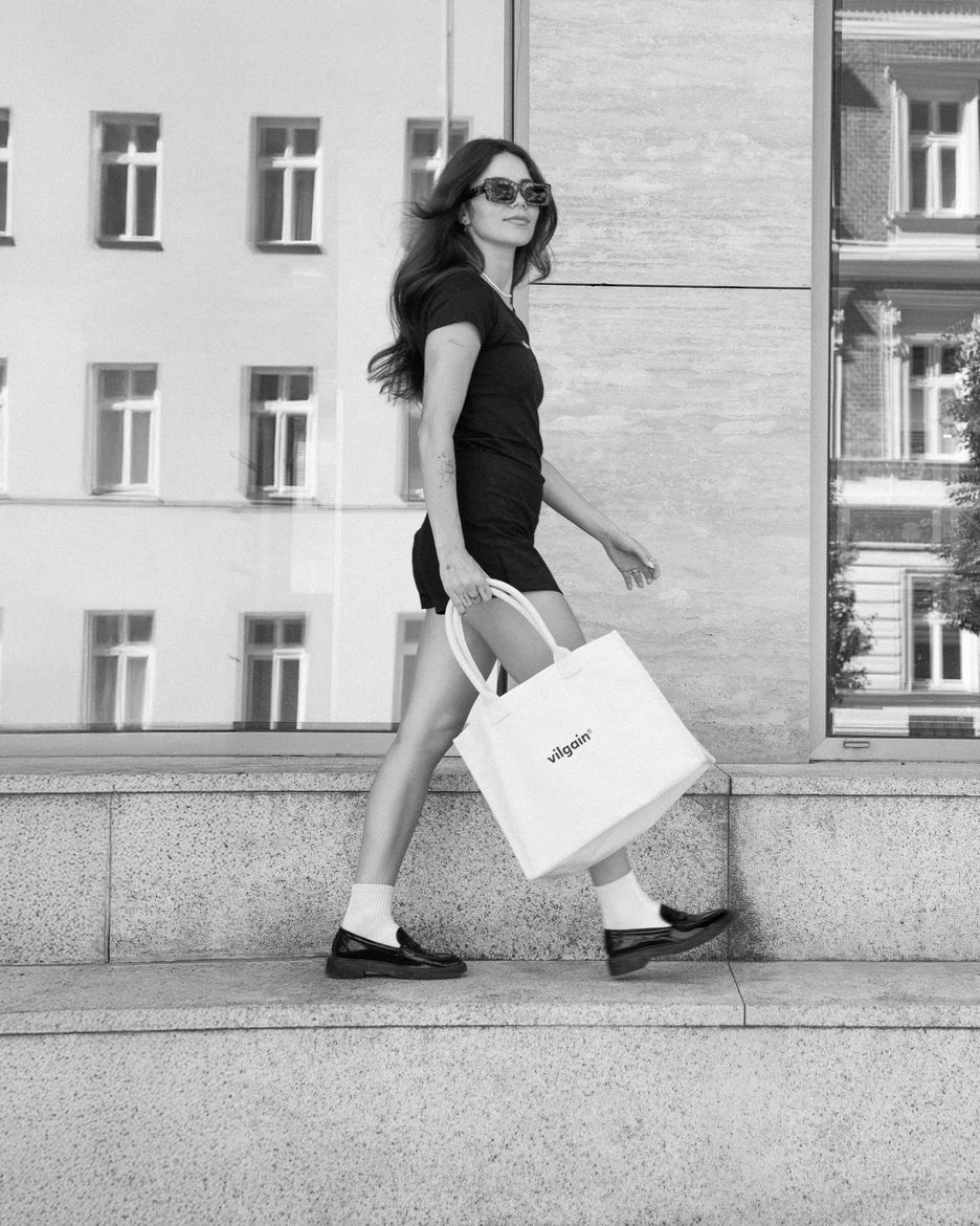 Women's Fitted Logotype Tee