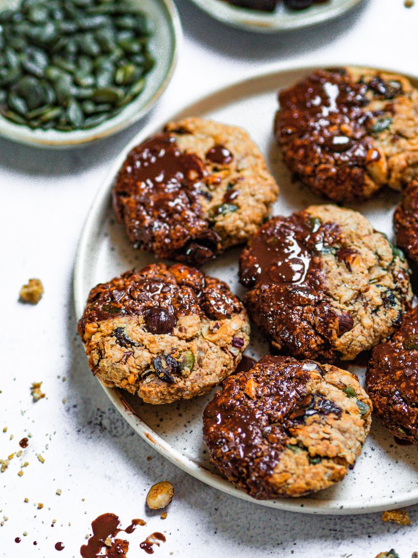 Granola cookies se sušeným ovocem a oříšky