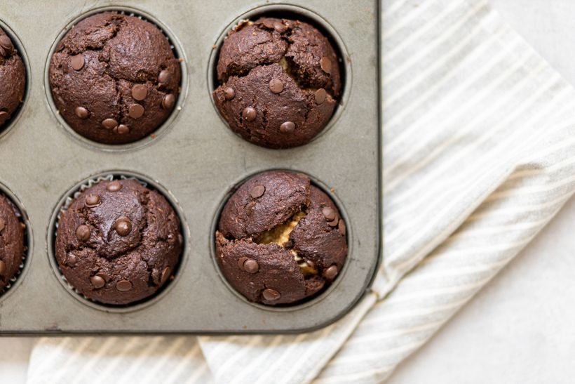 Čokoládové muffiny se šťavnatou tvarohovou náplní