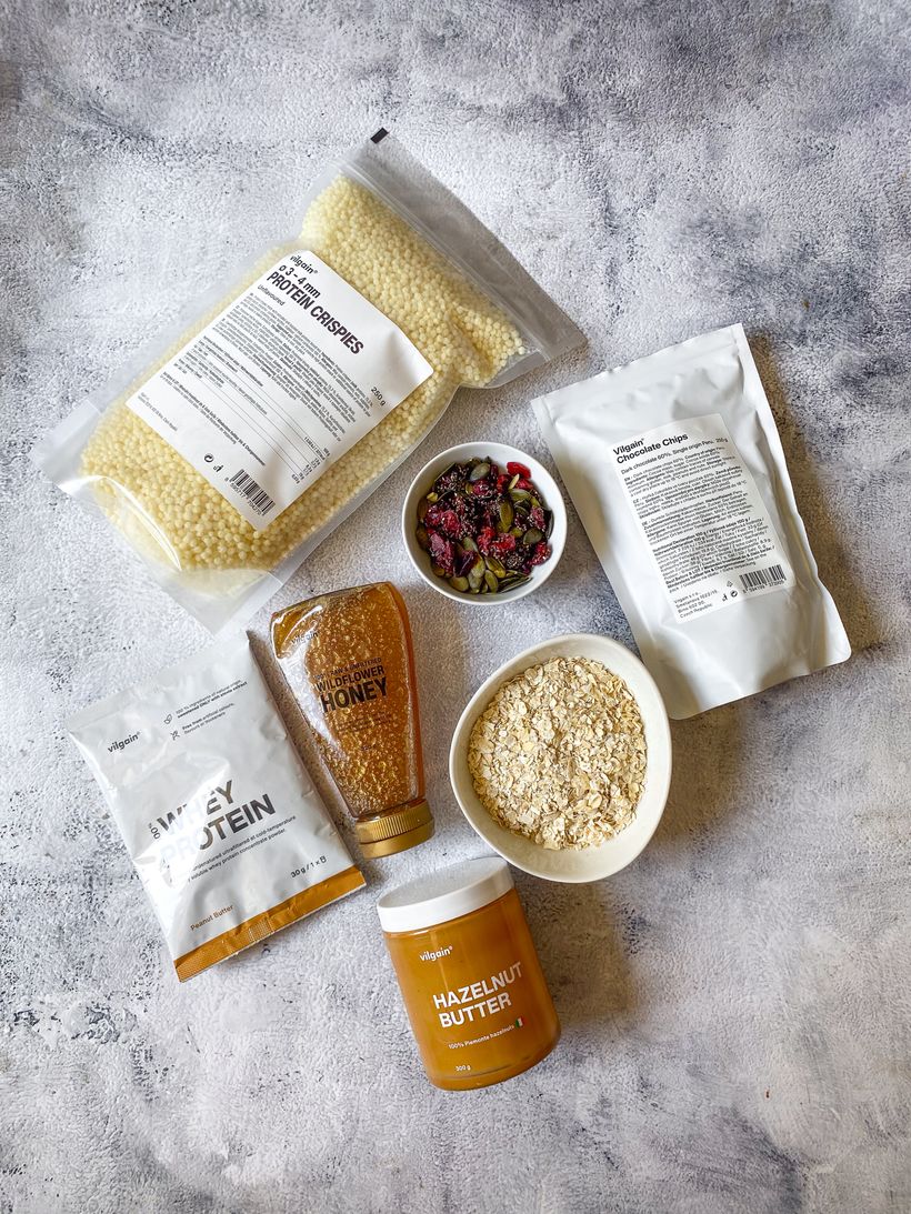 Domáce müsli tyčinky s čokoládou a semienkami