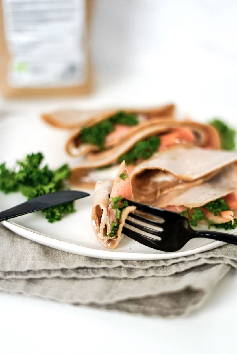 Vafle a palacinky naslano s lososom