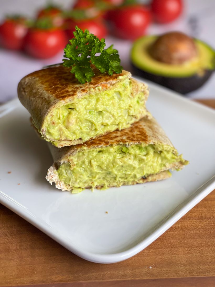 Tuniakové burrito s avokádom