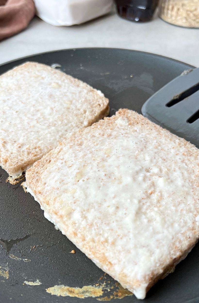 Francouzské tousty s příchutí marcipánu a pistácie