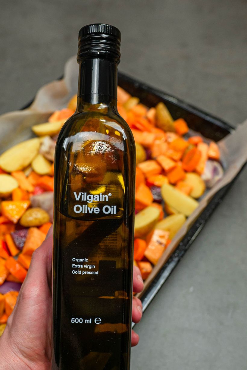 Ľahký šalát s fazuľou, vajcom a pečenou zeleninou