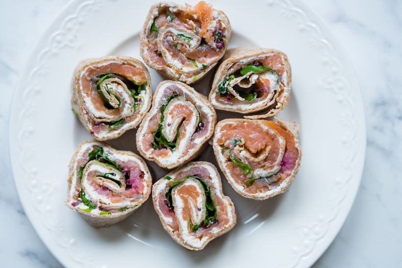 Tortillové rolky s uzeným lososem