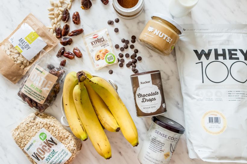 Zdrowy chlebek bananowy z płatkami owsianymi