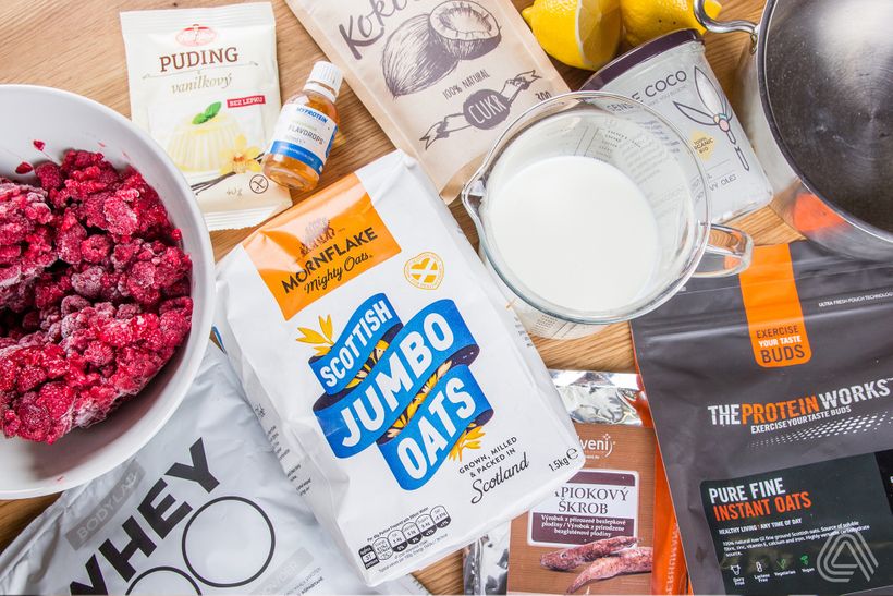 Malinový koláč s drobenkou