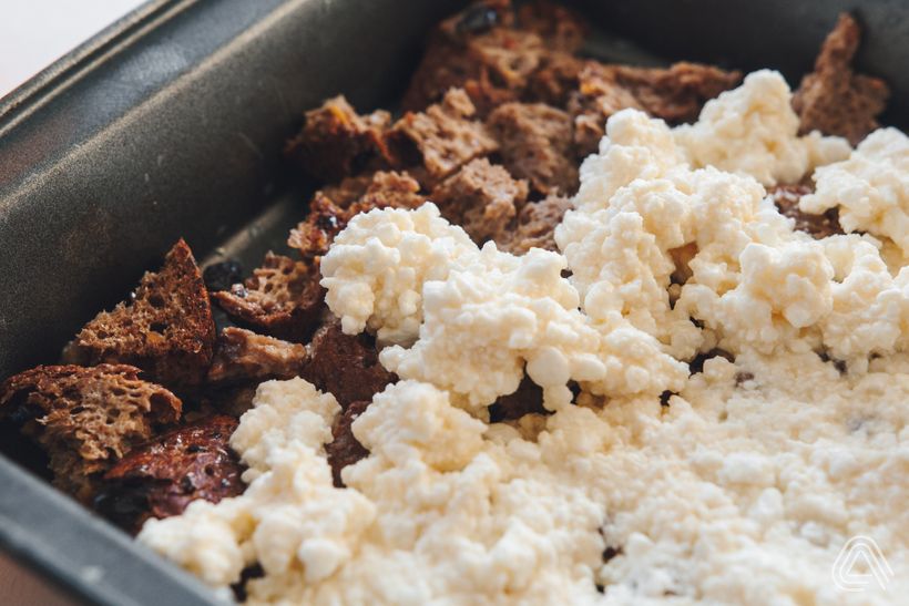 Fit žemlovka s jablky a tvarohem