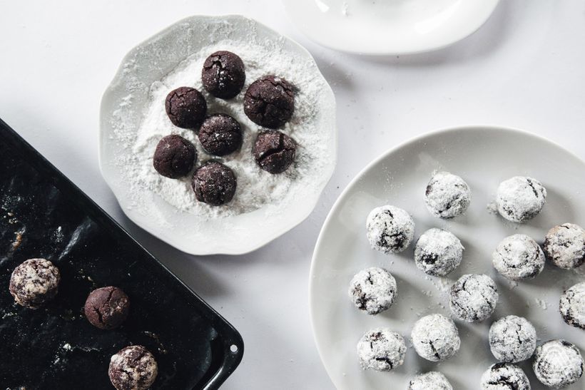 Zasnežené vianočné čokoládové guľôčky