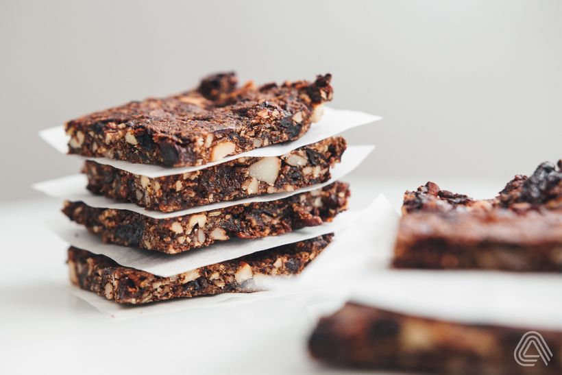 Domácí energy tyčinky pokaždé jinak! Chutnají božsky a zaženou hlad, kdykoliv se objeví