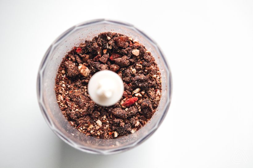 Domácí energy tyčinky pokaždé jinak! Chutnají božsky a zaženou hlad, kdykoliv se objeví