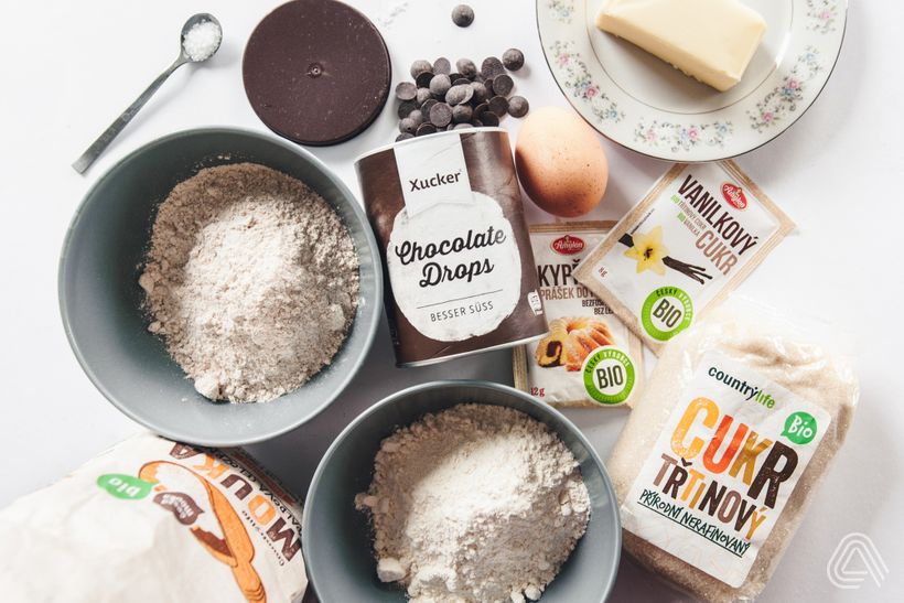 Amerikanische Schoko-Cookies mit Dinkelmehl