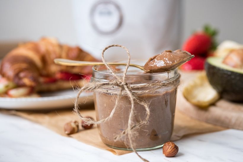 Oslaď si den domácí zdravou Proteinellou s tajnou ingrediencí