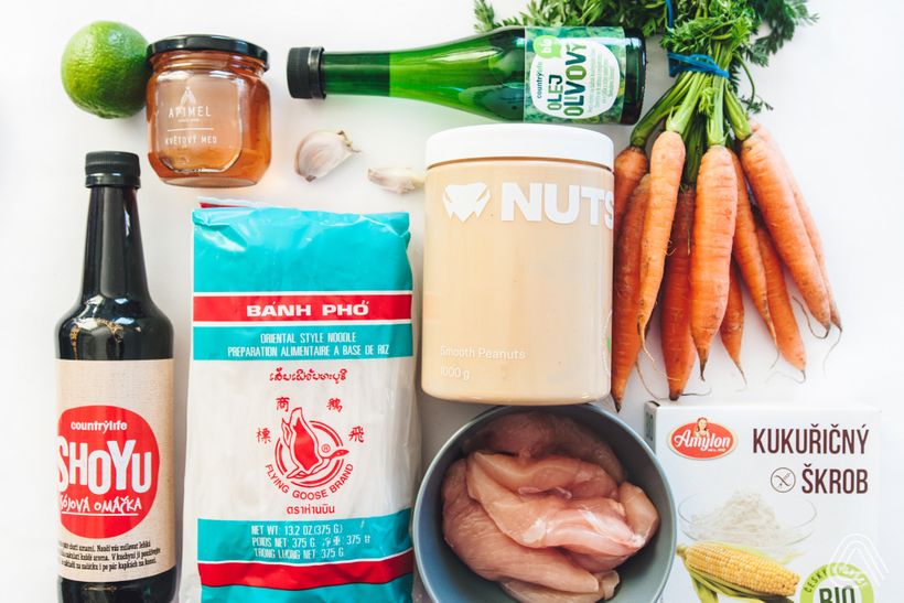 Hähnchenbrust mit Erdnusssauce