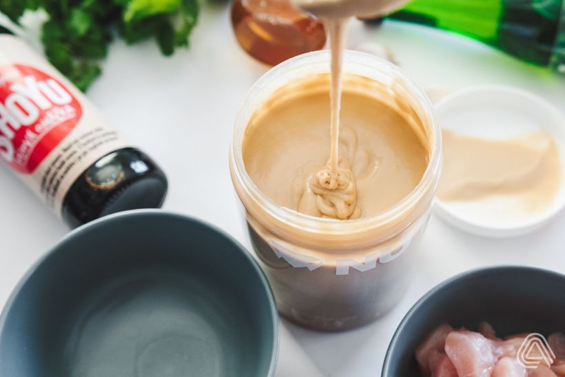 Hähnchenbrust mit Erdnusssauce