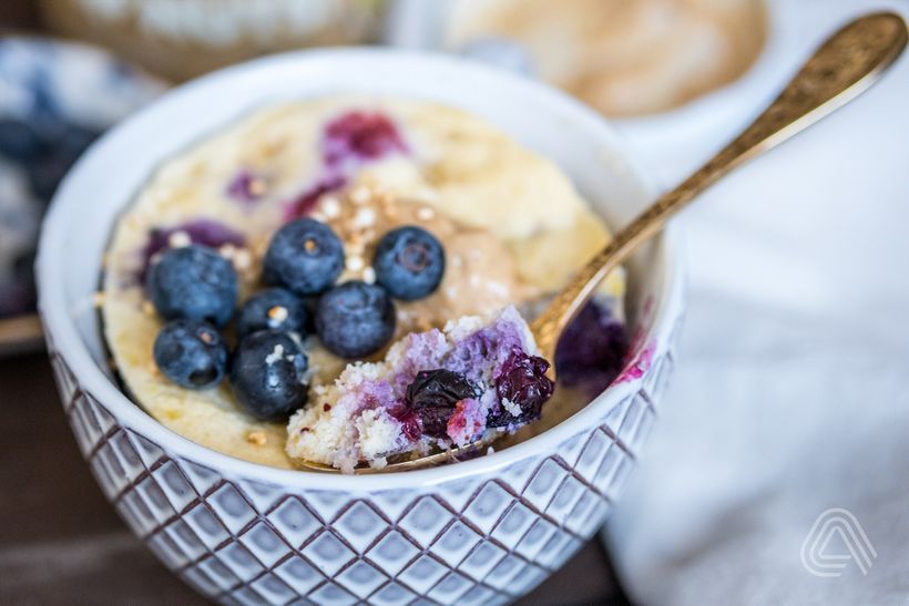 Najrýchlejší proteínový mug cake à la banánový chlebíček