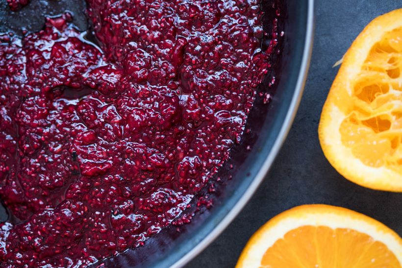 Čokoládové košíčky plněné kešu a marmeládou