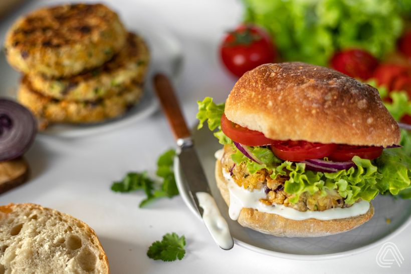 Vegánsky cícerový burger