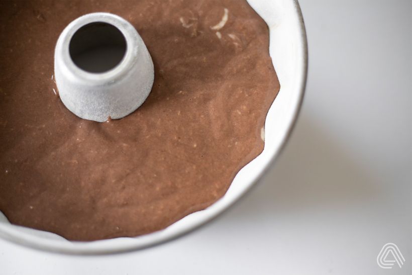 Dvojfarebná kokosovo-čokoládová bábovka