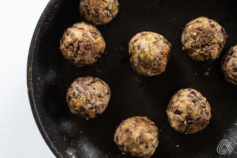 Vegan indické kari s čočkovými kuličkami