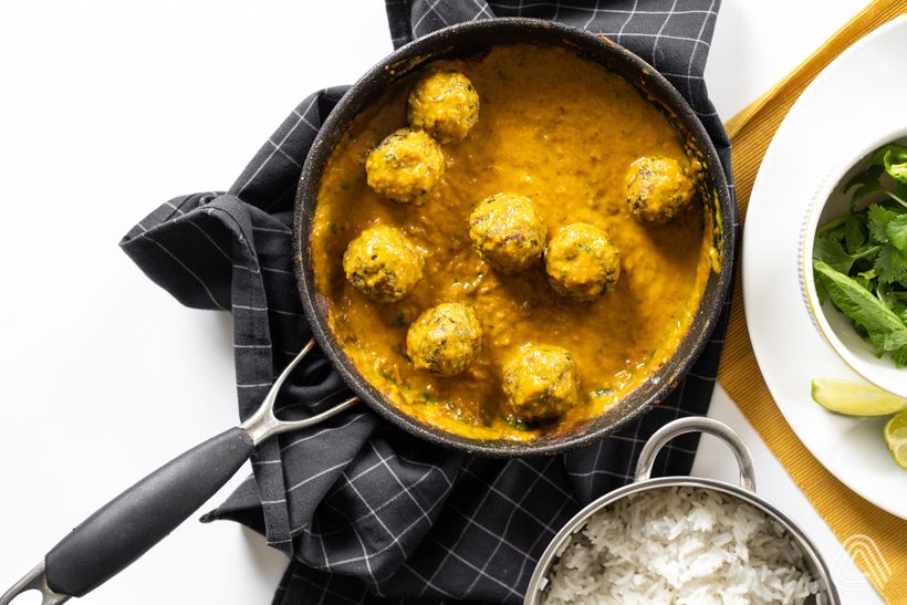 Vegan indické kari s čočkovými kuličkami