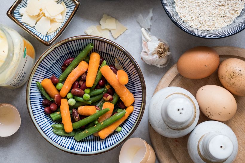 Eieromelett mit Gemüse und Käse