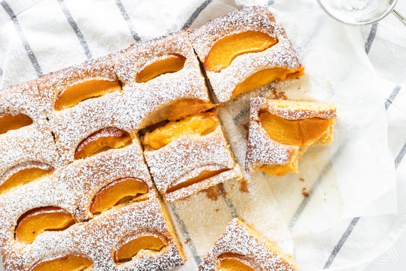 Gesunder Aprikosenkuchen vom Blech