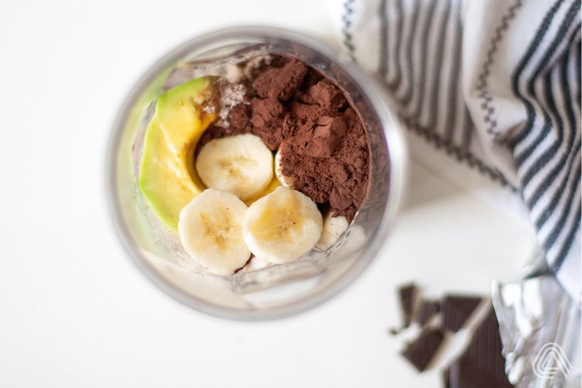 Avokádová čokoládová pěna