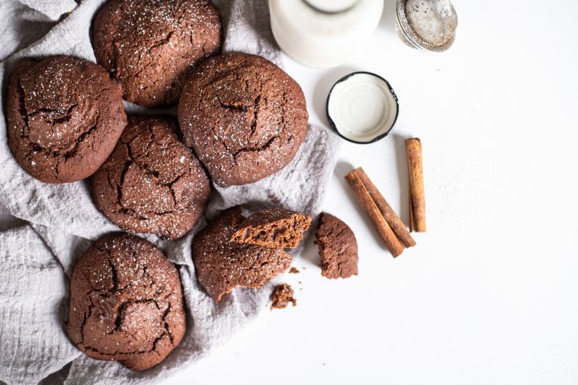 Měkké perníkové cookies s jemnou chutí kakaa