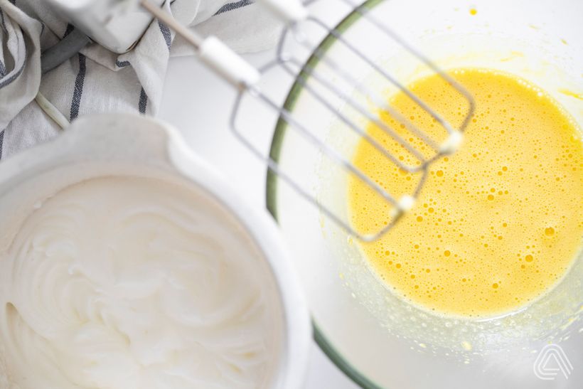 Perníková roláda s povidly a mascarpono-tvarohovým krémem