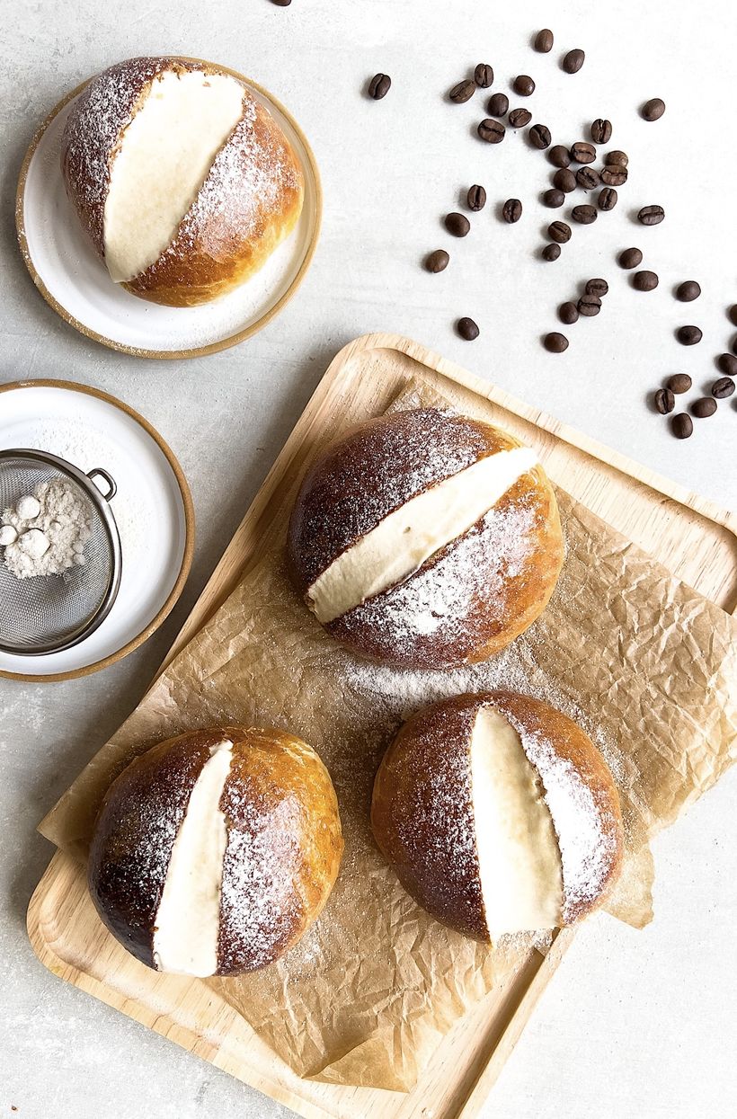 Brioška s kávovým krémem