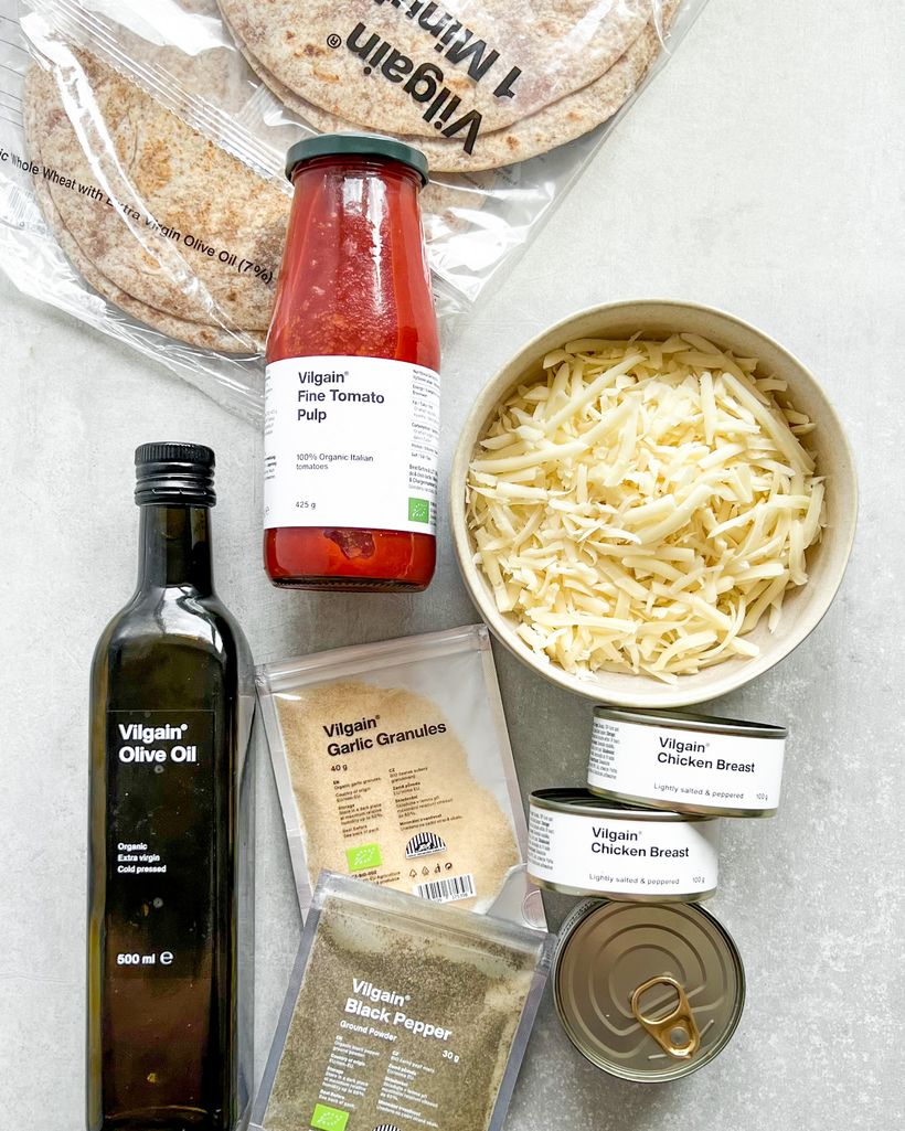 Enchiladas s kuracím mäsom a paradajkovou omáčkou