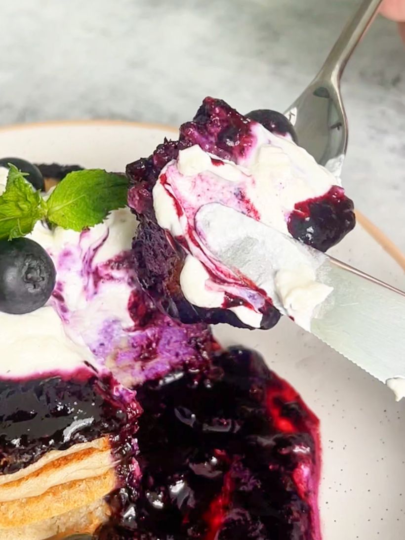 Proteinové lívance s borůvkami