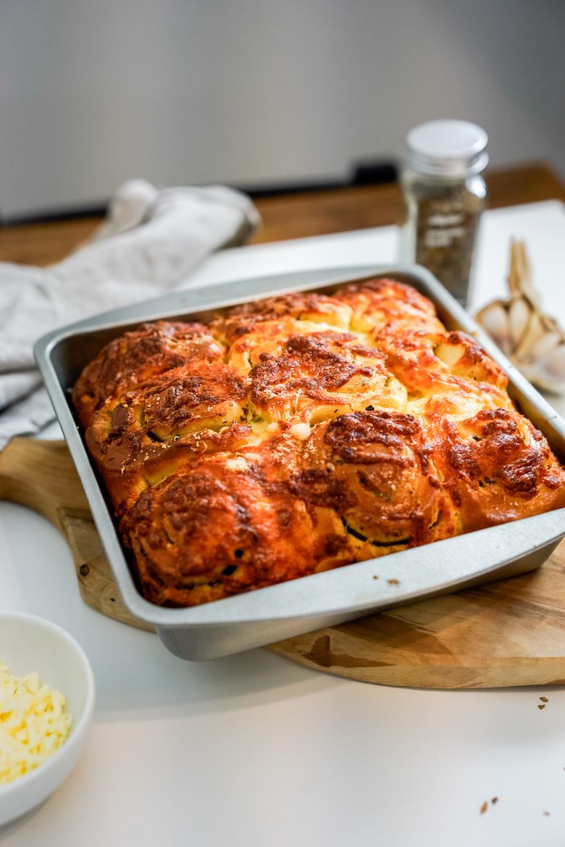 Herzhafte Hefeteig-Schnecken mit Knoblauch
