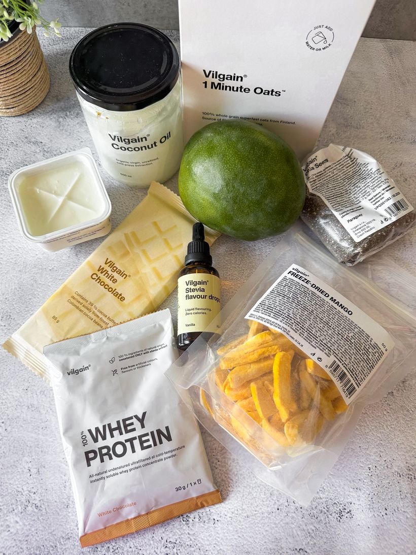 Mango overnight oats s bielou čokoládou
