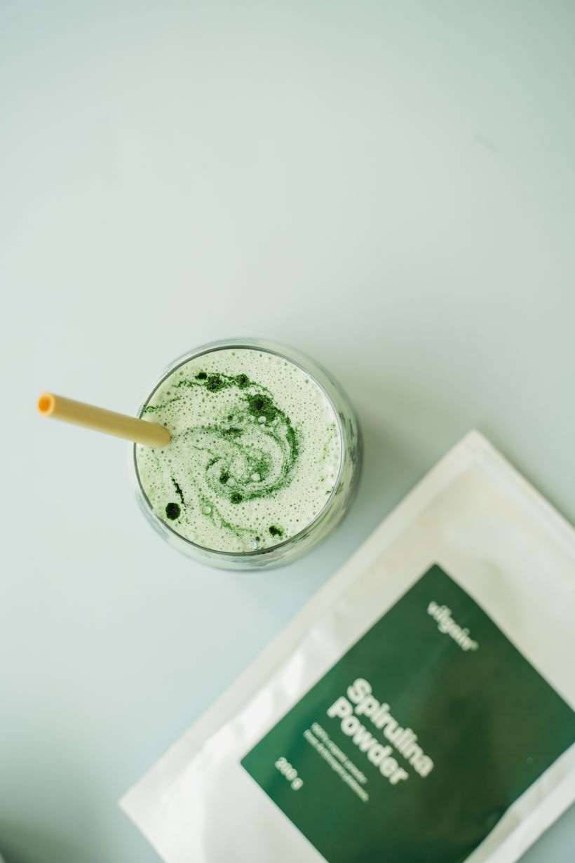 Spirulina Smoothie with Banana and Protein