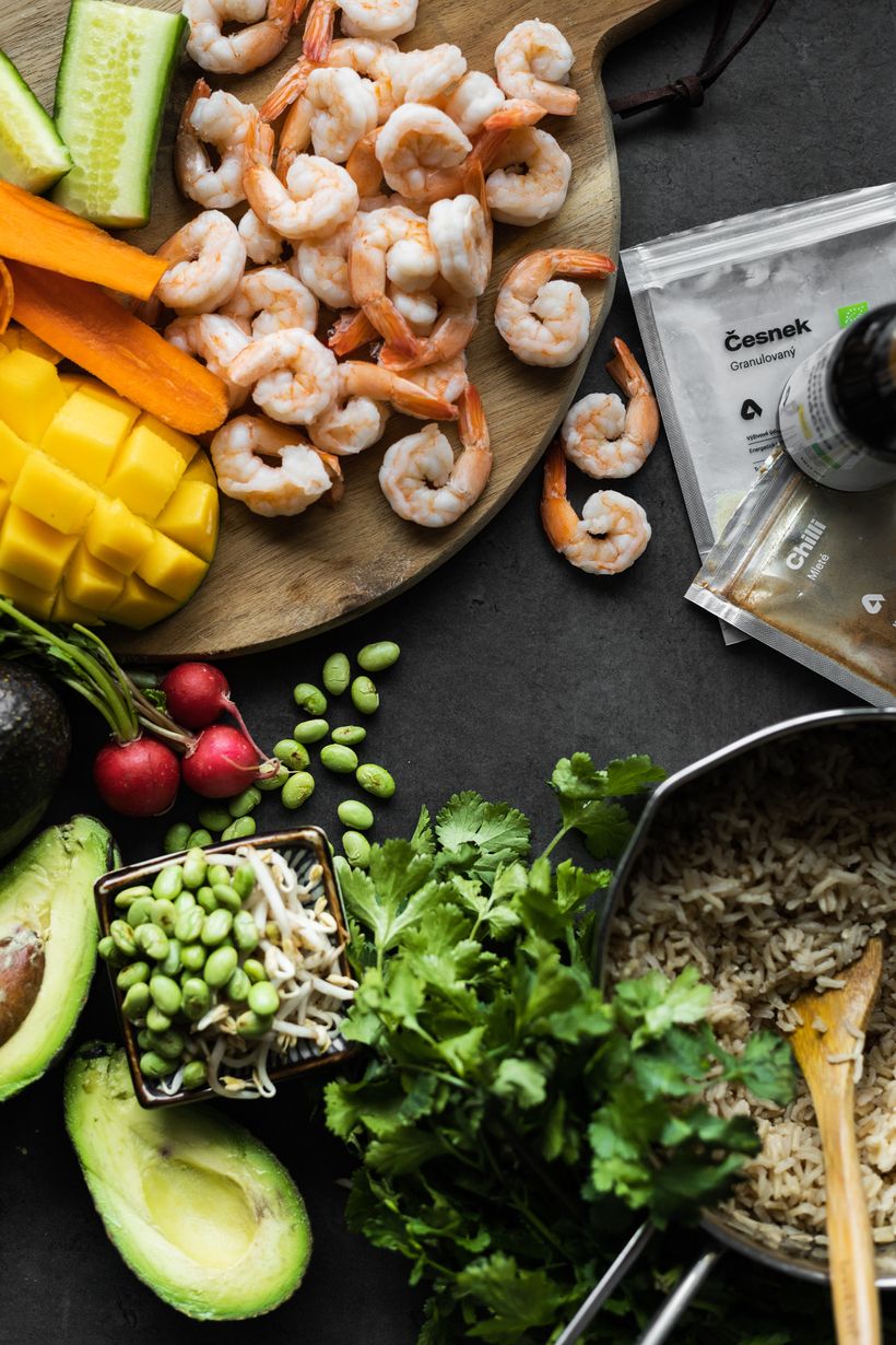 Poke bowl s krevetami