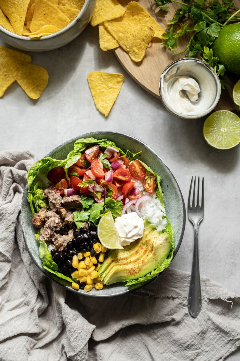 Zdravý obed alebo večera s chuťou Mexika: Burrito bowl