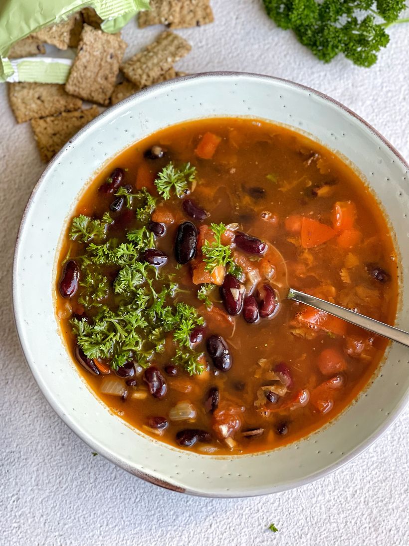 Fazuľová polievka z červenej fazule