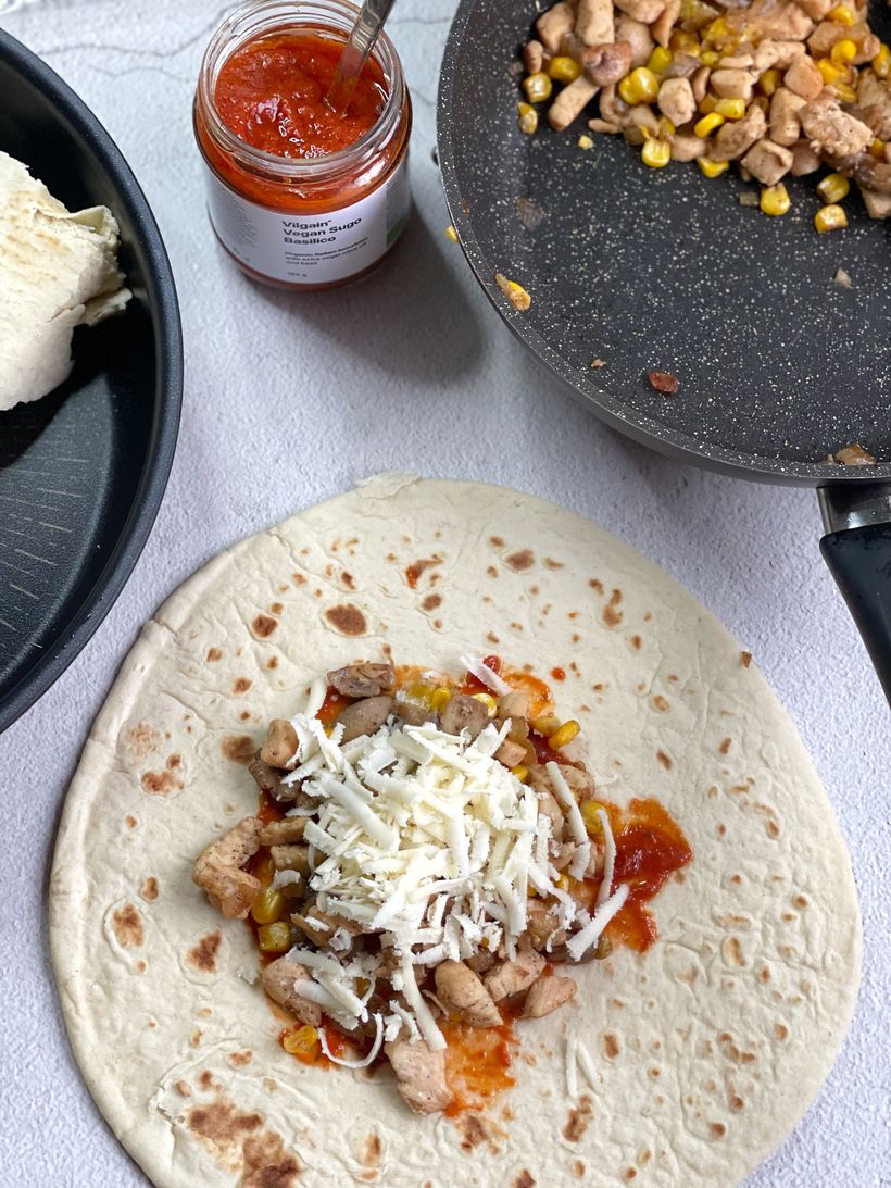 Pečený plnený wrap s kuracim mäsom