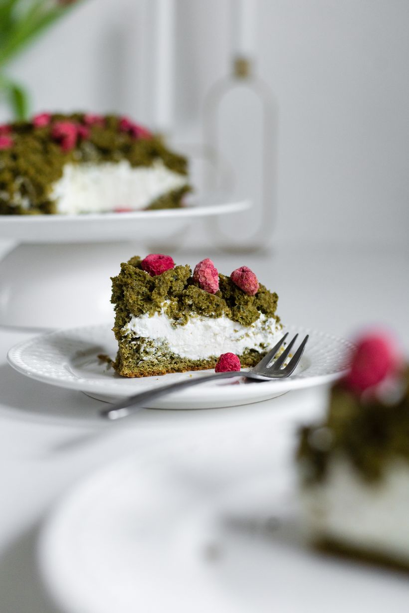 Spinach Moss Cake