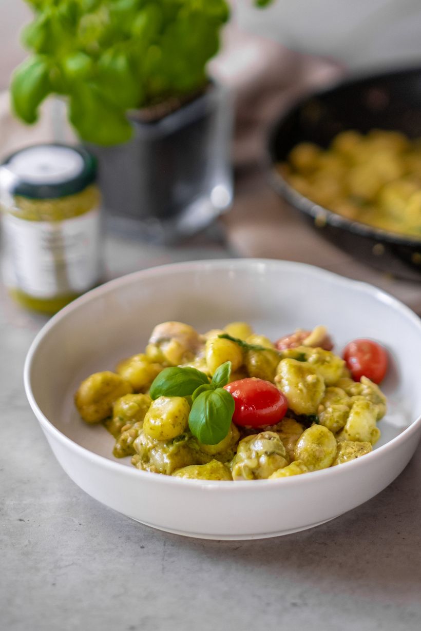 Gnocchi with Pesto & Mozzarella