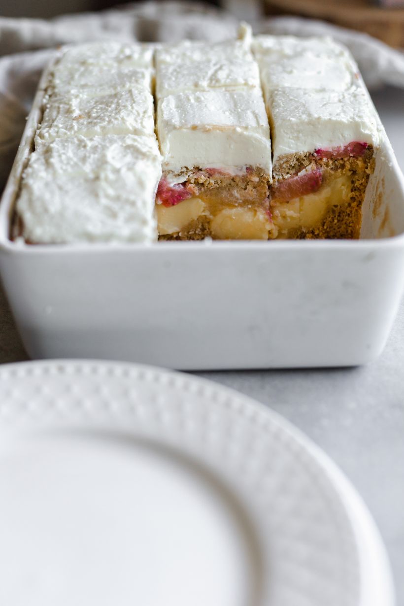 Pudingová buchta s jahodami a tvarohovo-ricottovým krémom