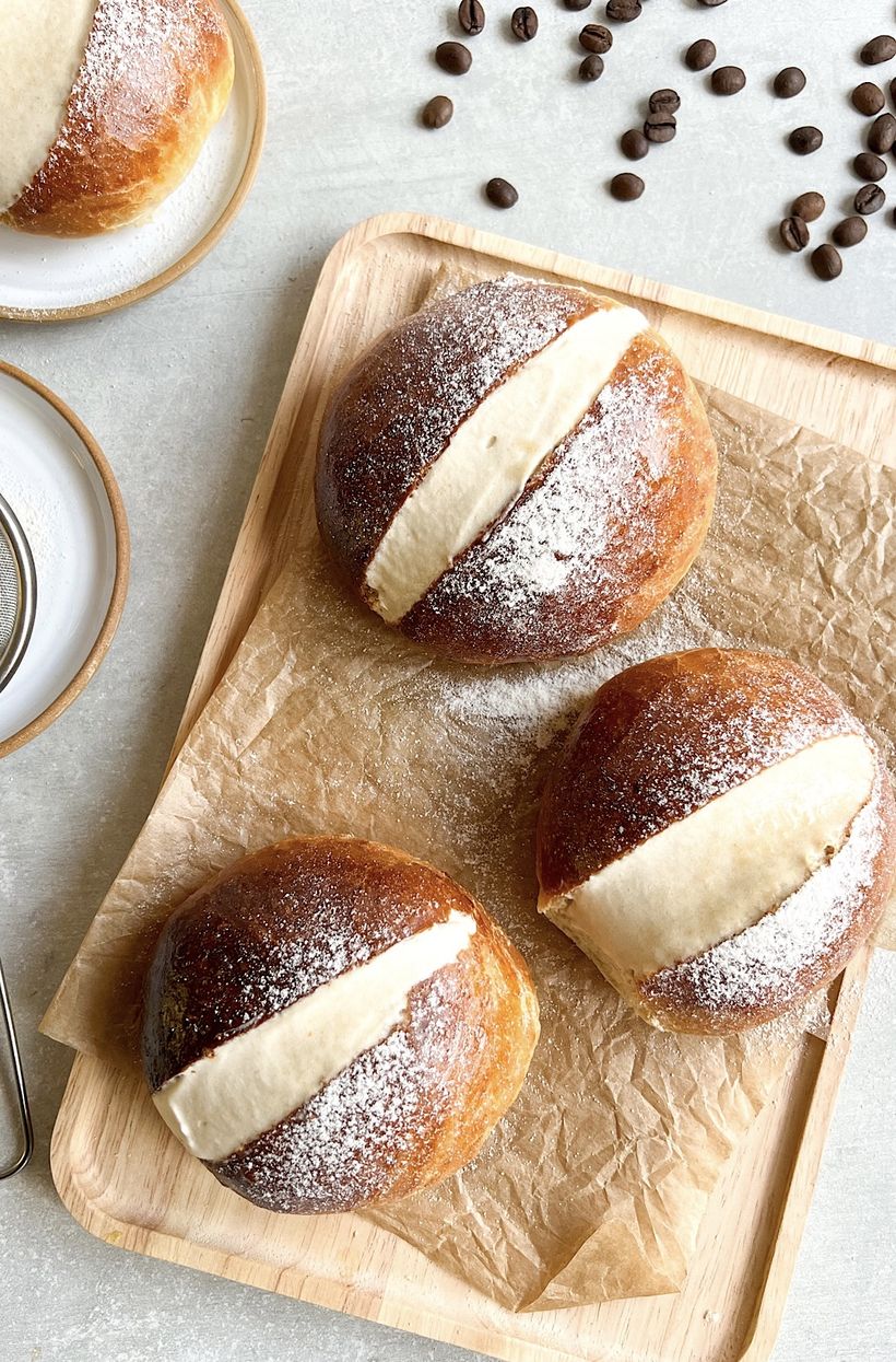 Brioška s kávovým krémem