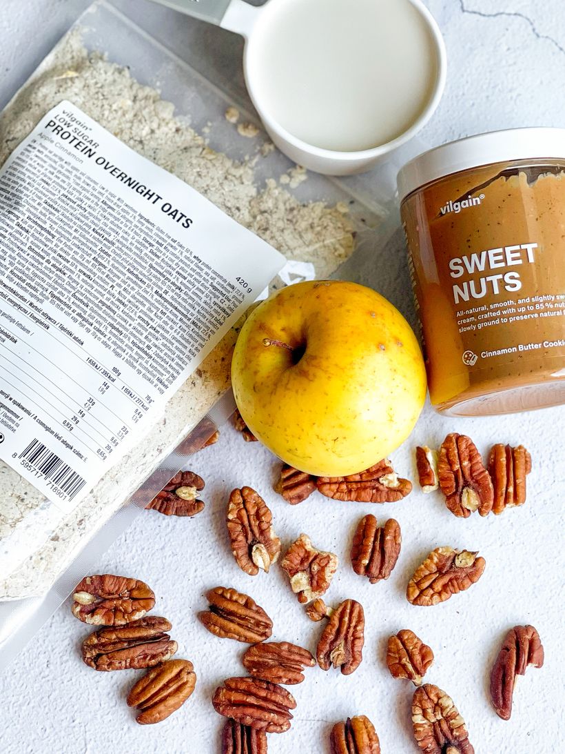 Terci de ovăz cu mere și nuci pecan