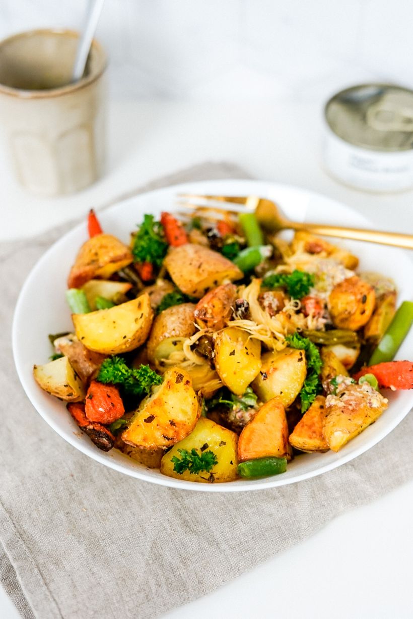 Salát z pečené zeleniny s kuřecím masem