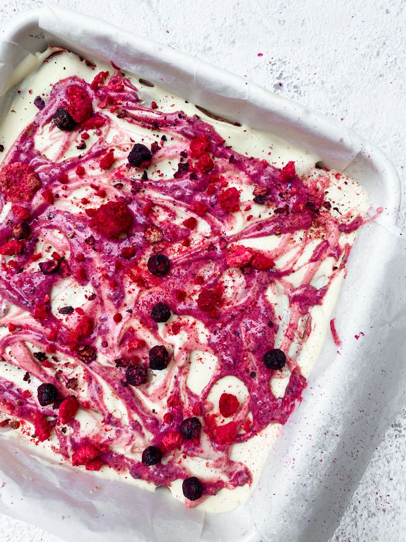 Proteínové tyčinky s bielou čokoládou