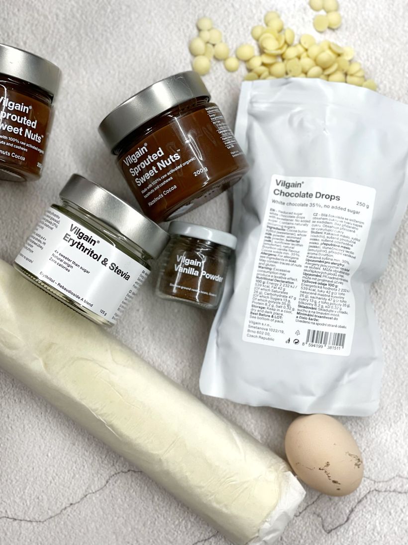 Ořechový pletenec z listového těsta